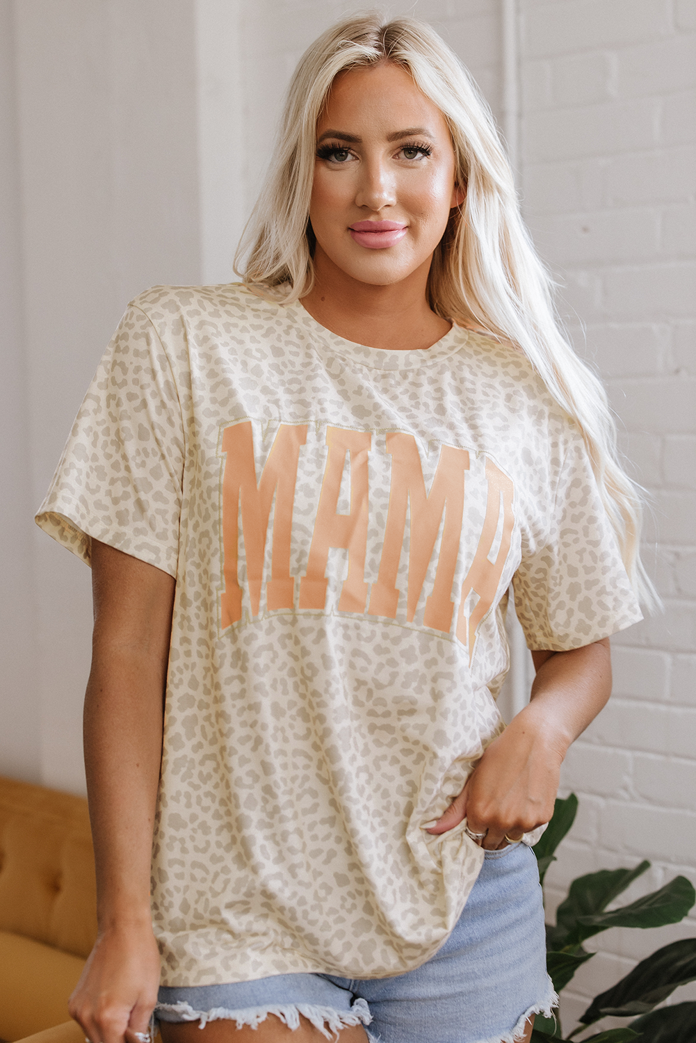 MAMA Tee
